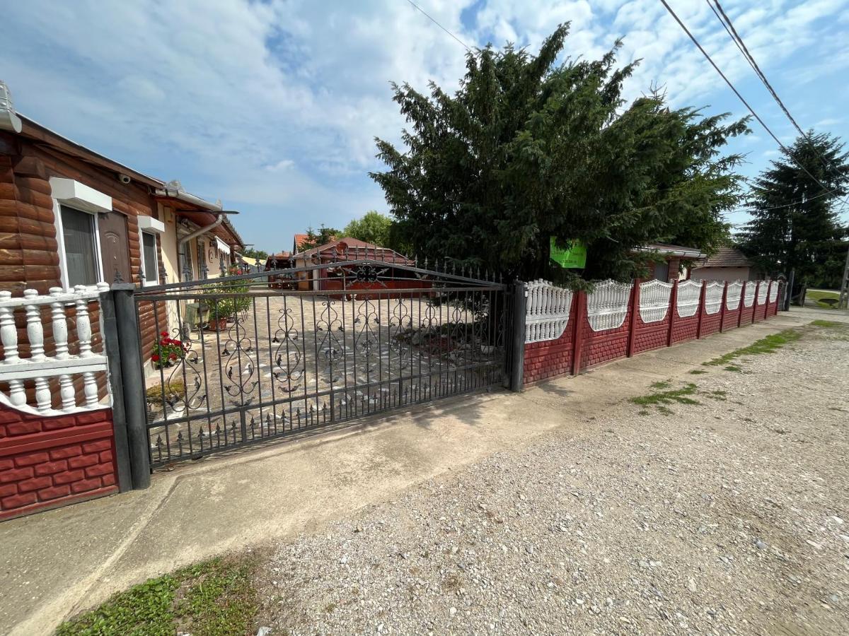 Tiszavirag Apartman Tiszakeszi Exterior photo