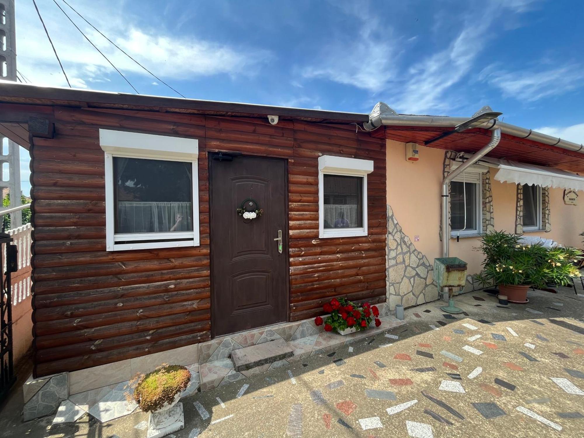 Tiszavirag Apartman Tiszakeszi Exterior photo